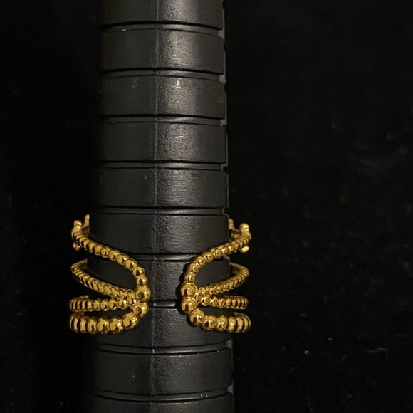 ✨2 for $30✨ Set of 3 💛 Gold Tone Stainless Steel Cuff Rings (Set of 3) - Picture 11 of 11